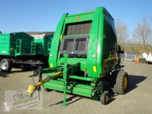 Presse à balles rondes John Deere