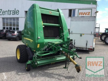 Presse à balles rondes John Deere