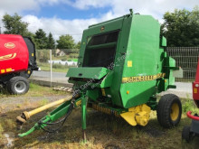 Presse à balles rondes John Deere