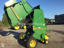 Pressa per balle tonde usato John Deere