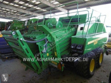 Presse à balles rondes John Deere