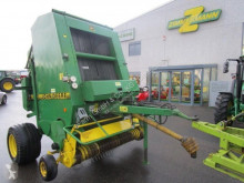 Presse à balles rondes John Deere