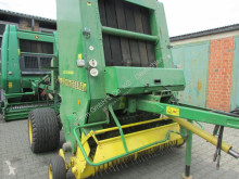 John Deere Round baler