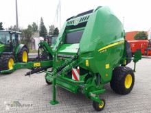 John Deere V451M Presse à balles rondes occasion