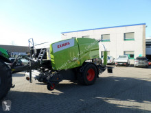 Presse à balles rondes Claas