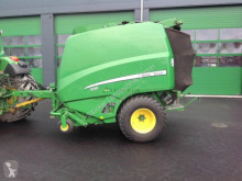 جمع الحشيش مكبس حزمات قشّ دائرية John Deere 990
