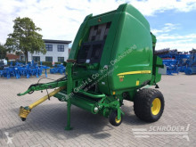 Pressa per balle tonde John Deere