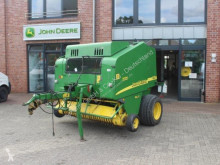 John Deere Hengerbálázó prés