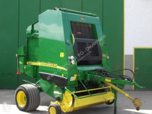 Pressa per balle tonde John Deere
