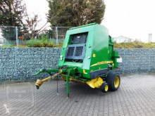 John Deere Press med runda balar begagnad