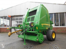 John Deere Press med runda balar begagnad