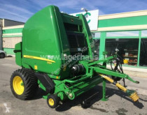 John Deere Pressa per balle tonde usato