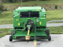 John Deere Pressa per balle tonde usato