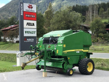 Presse à balles rondes John Deere