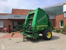 Presse à balles rondes John Deere
