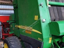 Presse à balles rondes John Deere 592