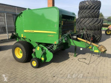 John Deere F440e Presse à balles rondes occasion