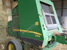 Presse à balles rondes John Deere