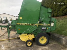 Presse à balles rondes John Deere 580