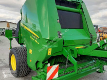 Presse à balles rondes John Deere V461M