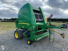 Presse à balles rondes John Deere