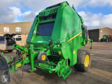 Presse à balles rondes John Deere