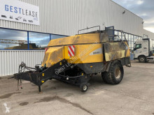Presse à balles carrées haute densité New Holland BB960A