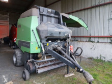 جمع الحشيش Deutz-Fahr مكبس حزمات قشّ دائرية مستعمل