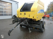 Presse à balles rondes New Holland