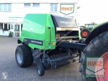Kosenie lúk a sušenie sena lis na hranaté balíky Deutz-Fahr Fixmaster 235