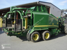 Presse enrubanneuse John Deere 744