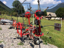 Kosenie lúk a sušenie sena Obracač Massey Ferguson TD524DN