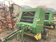 Presse à balles rondes John Deere