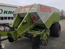 Presse à balles carrées haute densité Claas Quadrant 2200 RC