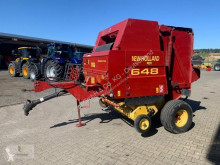 Presse à balles rondes New Holland