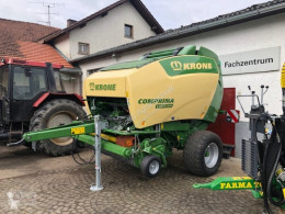Presse à balles carrées haute densité Krone Comprima V150
