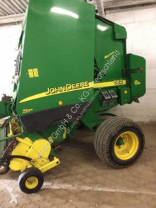 John Deere Pressa per balle tonde usata