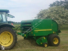 Presse à balles rondes John Deere