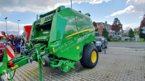 Lis na kulaté balíky John Deere