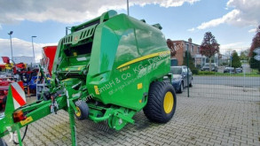 Lis na kulaté balíky John Deere