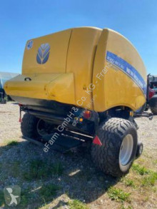 Kosenie lúk a sušenie sena New Holland Lis na okrúhle balíky ojazdený