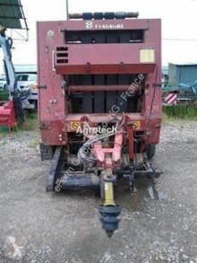 Hesston Presse à balles rondes occasion