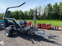 Kosenie lúk a sušenie sena Obaľovačka balíkov Massey Ferguson