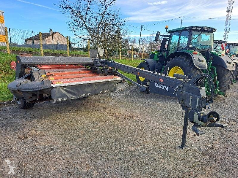 Fenaison Kubota FAUCHEUSE