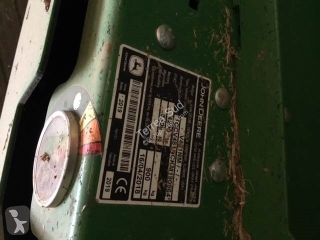 Henificación John Deere V461M