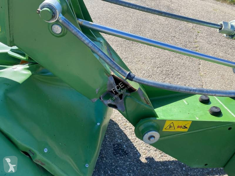 Henificación Krone EASY CUT R360 endommagé