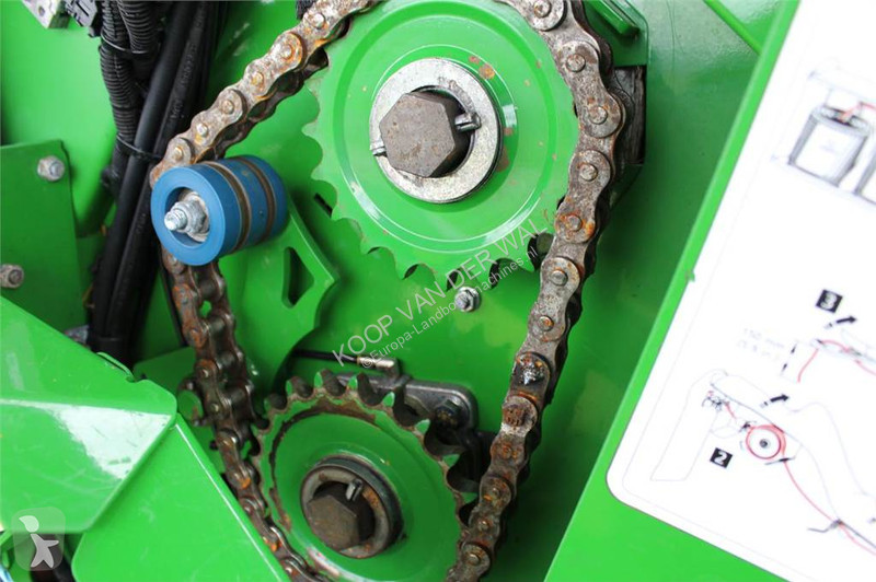 Hooien John Deere 990