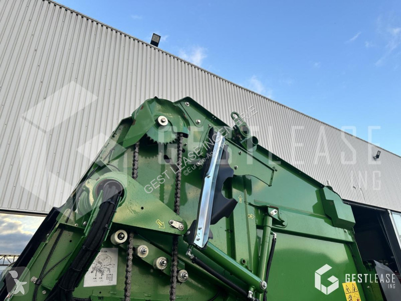 Henificación John Deere V461M