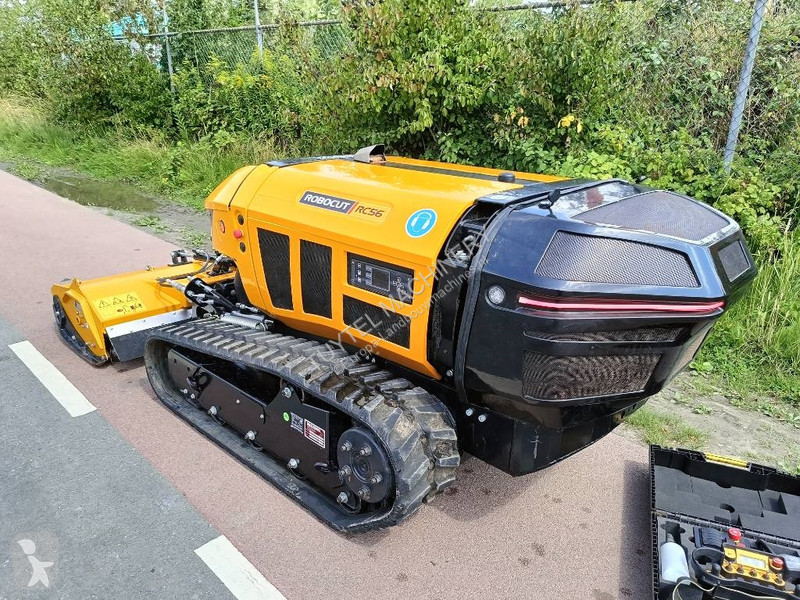 Hooien  Robocut RC56 robot remote maaier mower...