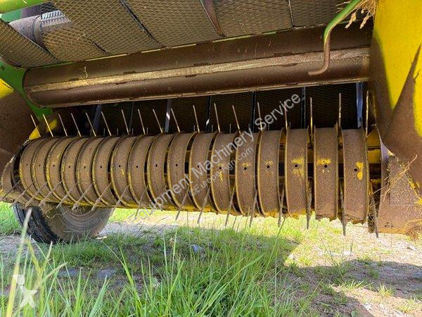John Deere  540 haymaking